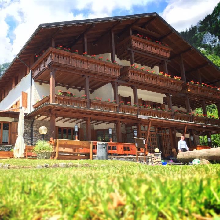 Hotel Le Pinete Piazzatorre Exteriör bild